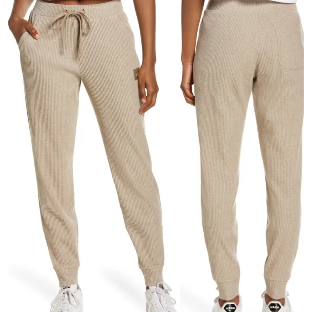 Alo yoga muse sweatpant